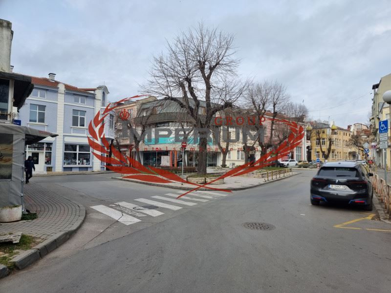 Дава се под наем Офис в Варна, Център - 86 кв.м за 612 € - Снимка #11