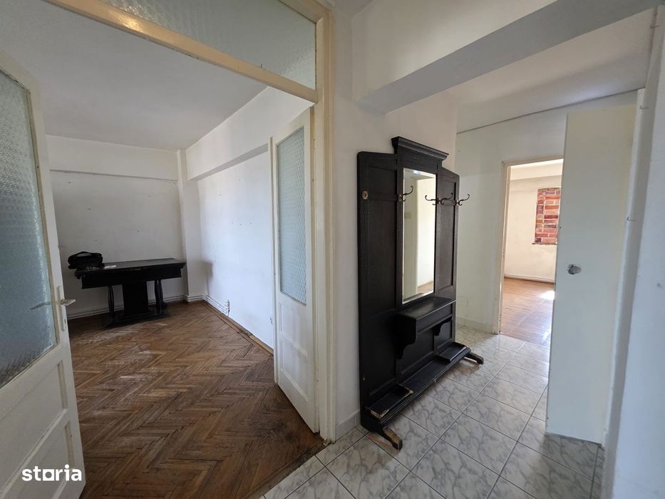 Apartament 3 camere decomandat Deva Bulevardul Decebal–Galeria de Arta