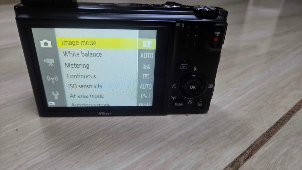 aparat foto digital compact Nikon Coolpix S9600,