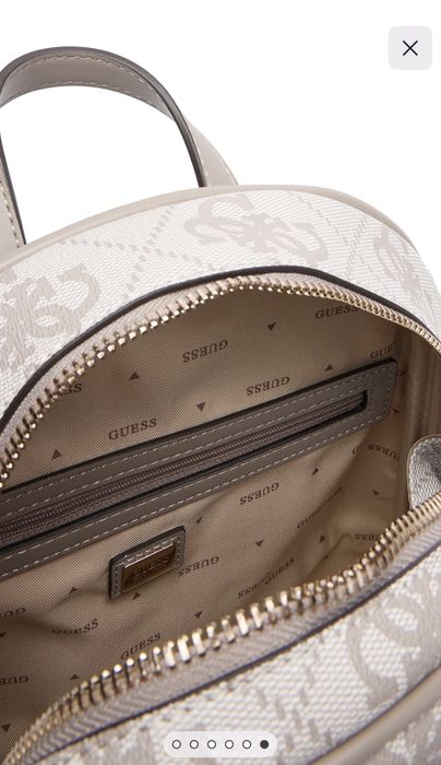 Дамска раница на Guess