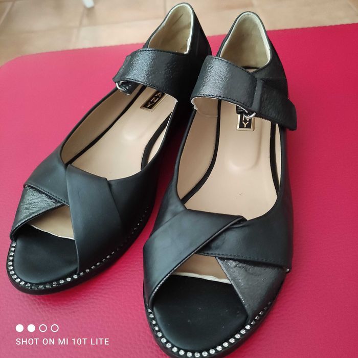 Ест. кожа 39 номер