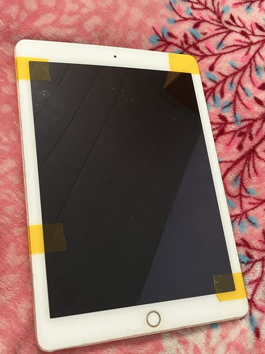 iPad air 2 (на запчасти)