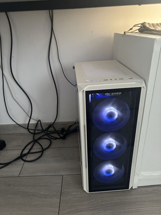 Setup pentru gaming, full