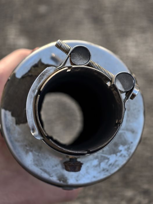 Продавам спортно гърне за мотор dalkevic  cbr1000rr