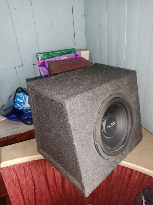 Сабвуфер, колонка