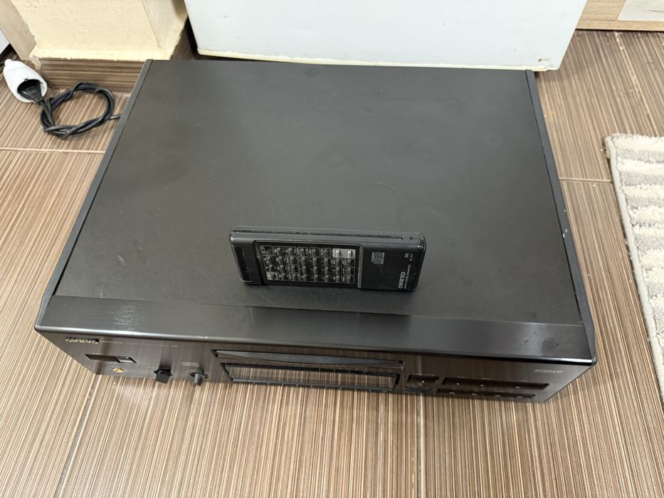 Onkyo DX-6850 Качествен Player