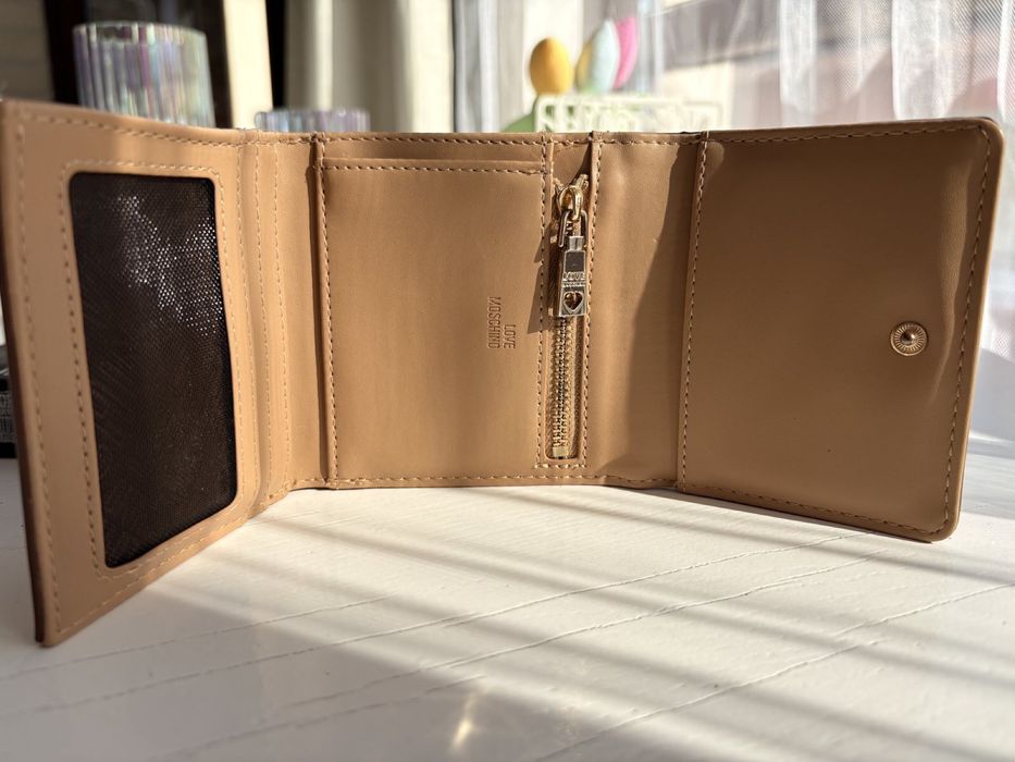 Портмоне/портфейл LOVE MOSCHINO