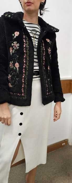 Haina, jacheta neagra de dama cu broderie traditionala, nr. 36