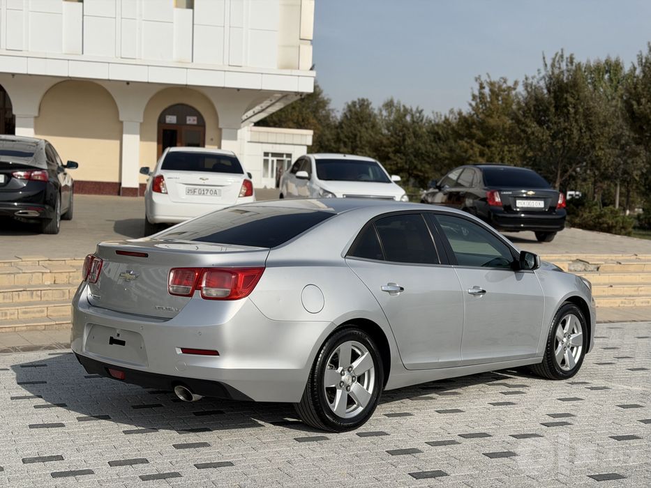 Chevrolet Malibu 1  2 позиция