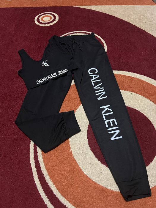 Trening Calvin Klein marimea S Negociabil