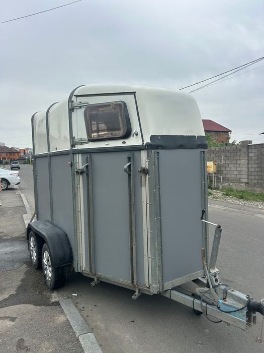 Коневоз срочно продам