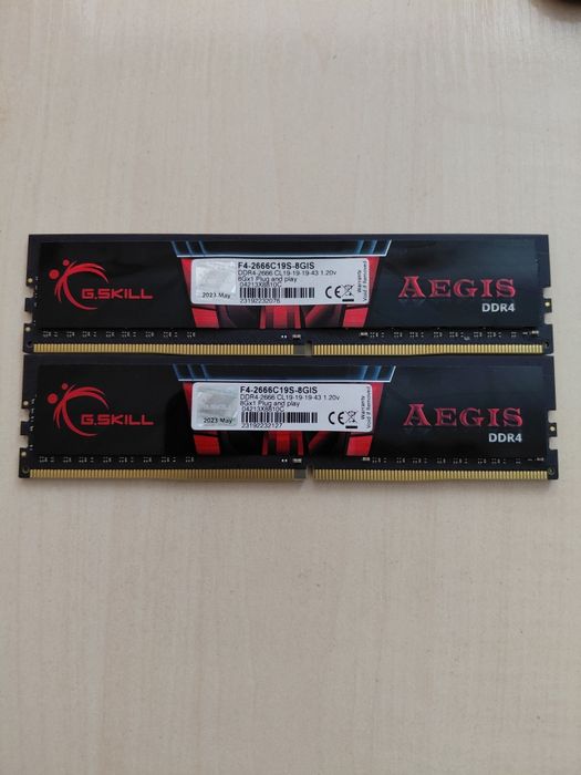 ОЗУ ДДР4-2666, 8 Гб,, 2 штуки одинаковые