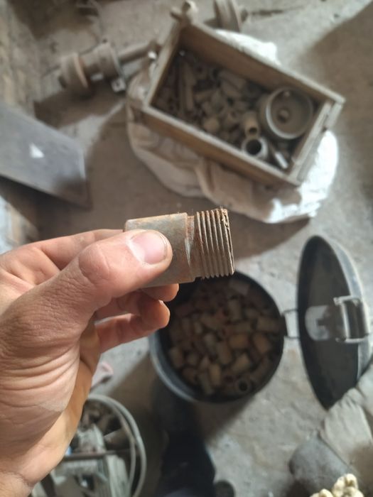 Металлические резьбы советский состояние отличное стена 5мм