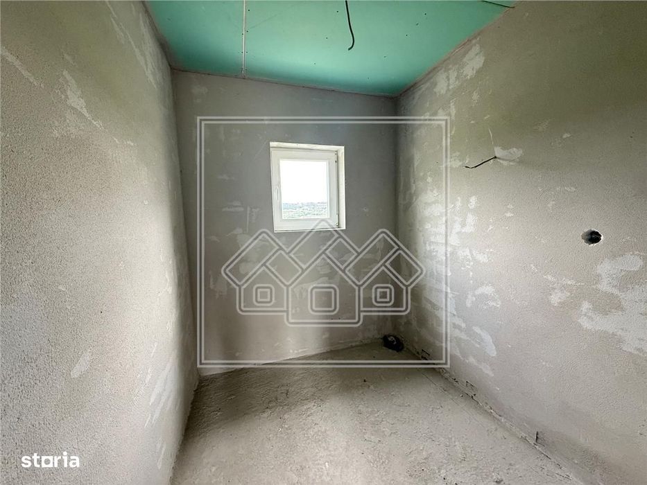 Casa tip duplex in Mohu, 4 camere, 145 mp utili, teren 195 mp