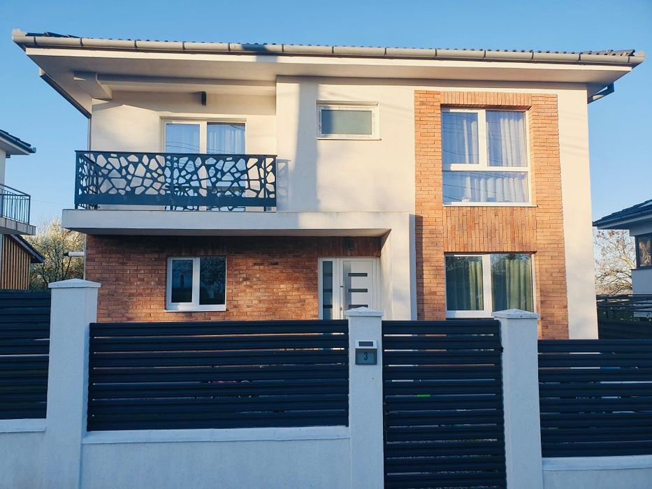 Casa de vanzare la cheie, utilată și mobilată,  Jucu de Sus