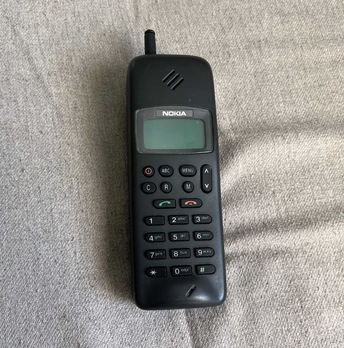 Telefon mobil vintage Nokia 1011 CEPT GSM NHE-2XN colectie raritate