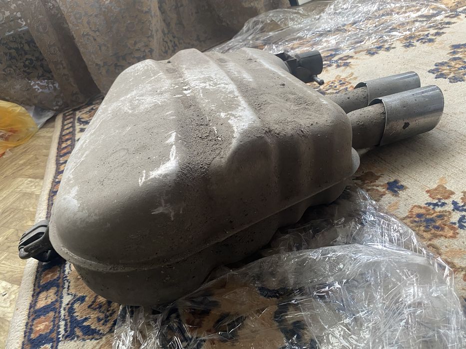 Банка (глушитель) в сборе оригинал BMW