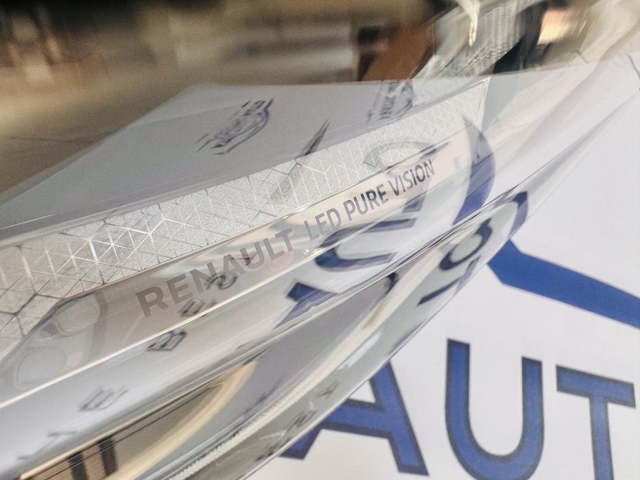 Far stanga led Renault Austral cod 260606388R