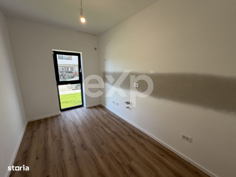 Apartament 3 camere 2 bai ,decomandat, parter, tractorul nou, Coresi