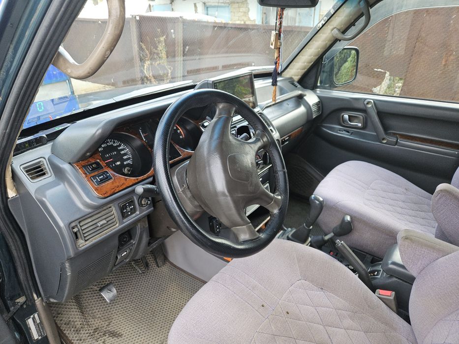 Mitsubishi pajero 2 1999 год