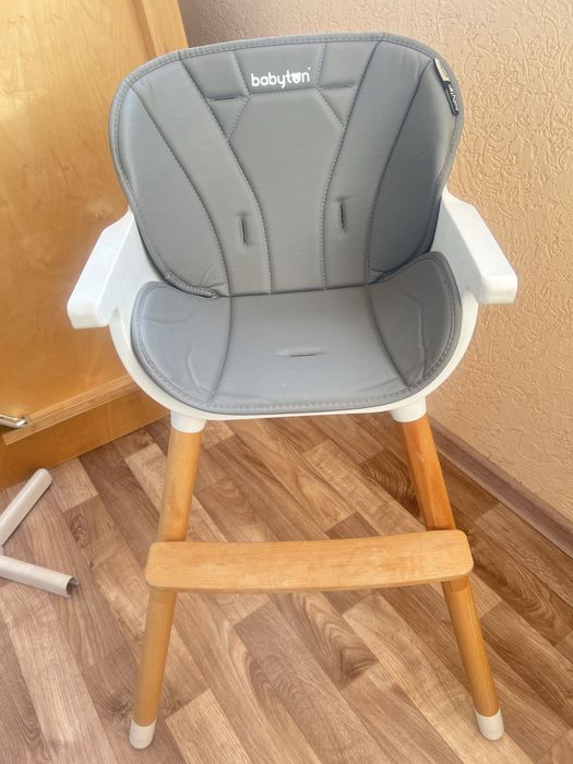 Продам  детский столик