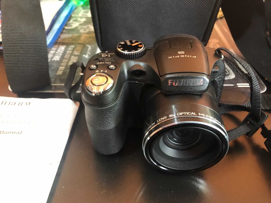 Fujifilm FinePix S2900 -Фотоапарат
