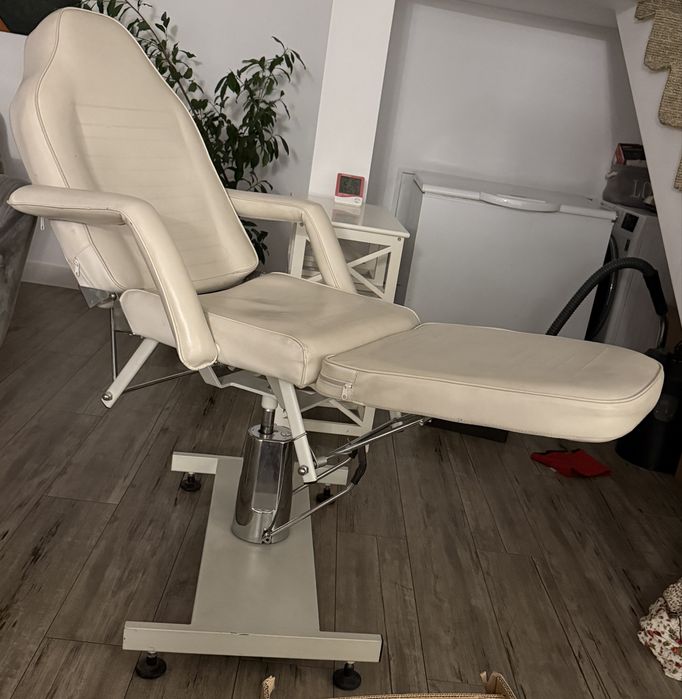 Pat cosmetic hidraulic profesional foarte stabil, cosmetica/masaj