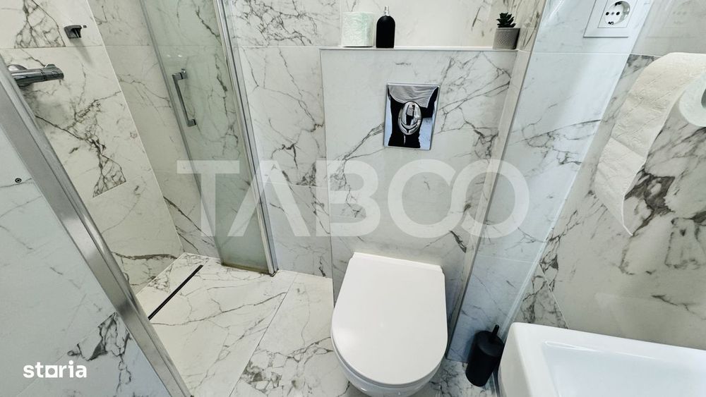 Penthouse cu terasa de 51mp de vanzare 3 camere 2 bai 1 parcare Sibiu