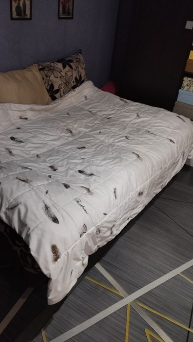 Одеяло красивое в отличном состоянии