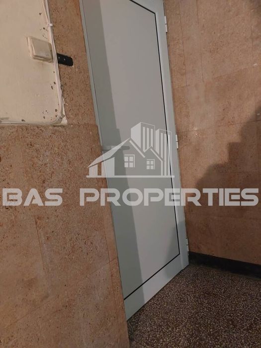 Продава се Офис в София, Банишора - 47 кв.м за 2554 €/кв.м - Снимка #4