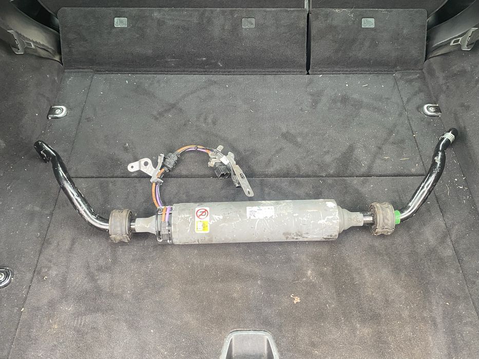 Адаптивна стабилизираща щанга BMW G70