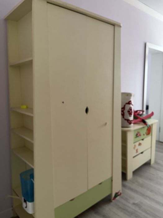 Детский мебельный гарнитур б/у