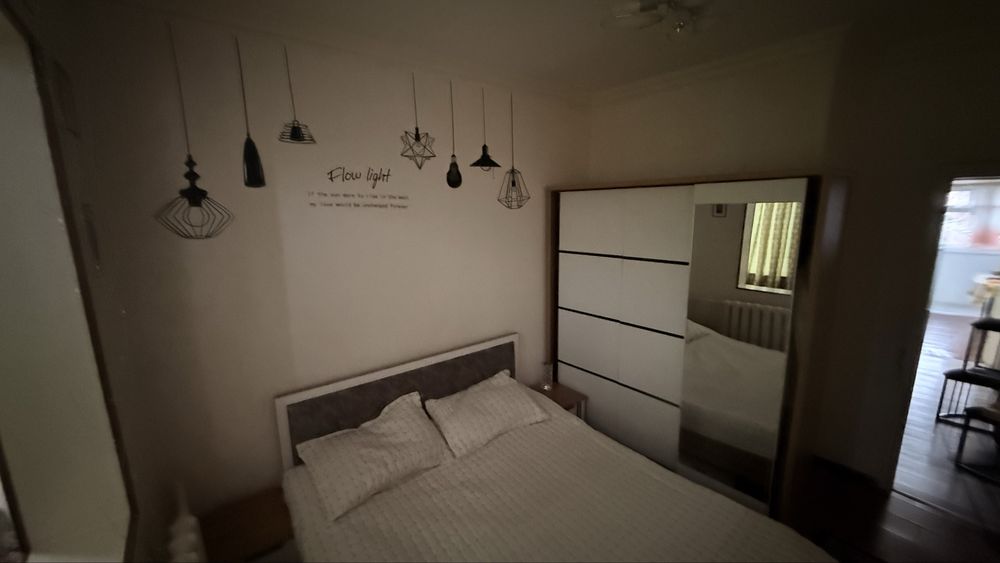 Юнусабад 3 кв 2/4/4, продается в хорошей локации рядом с базаром