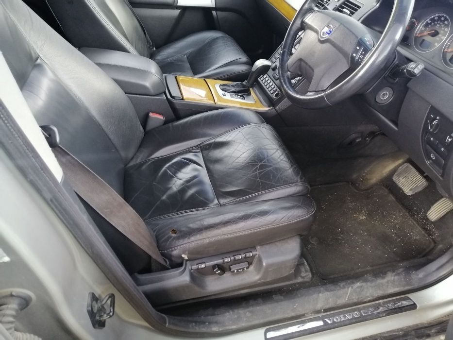 Volvo XC90 на Части