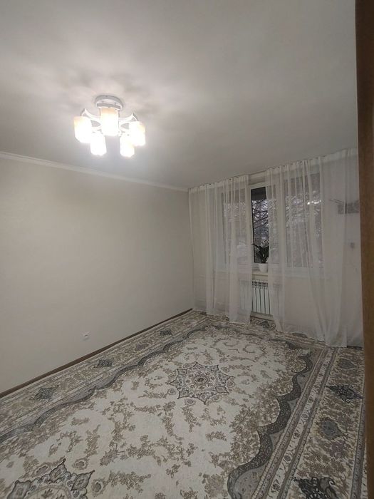 Своя квартира . Мирзо Улугбек район.Поселок Улугбек. Продается 1ком кв