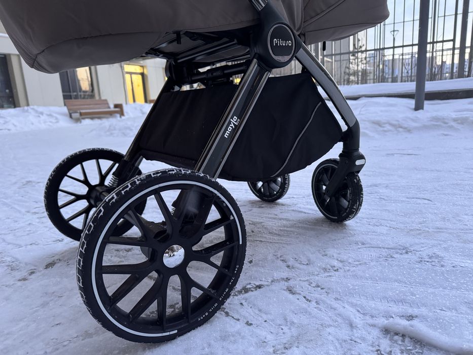 Продам коляску в иделаьном состоянии