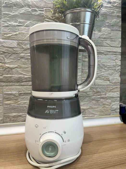 Уредът е Philips Avent 4-в-1