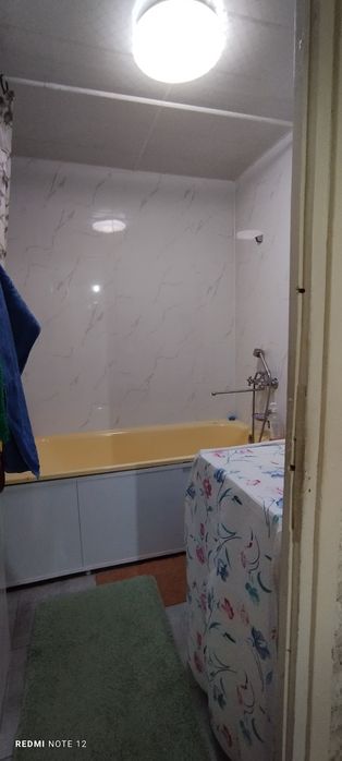 Продам квартиру 4х комнатную