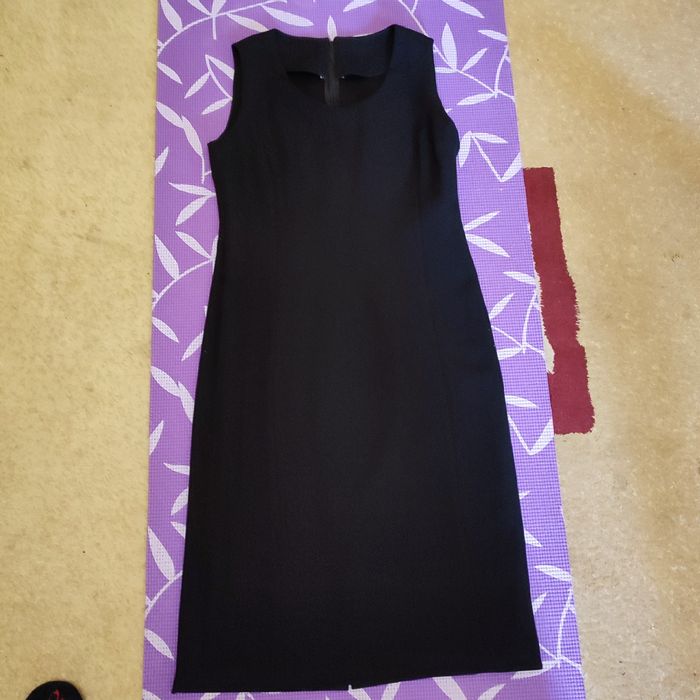 Женский велюровый костюм размер 46 , чёрное платье