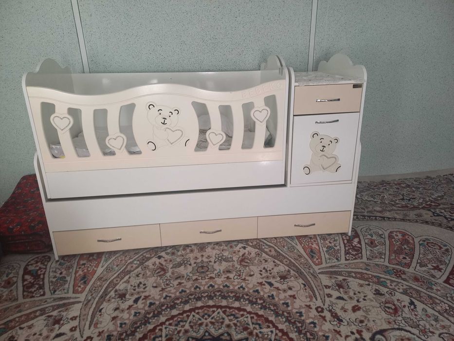 Детский кровать почти новый