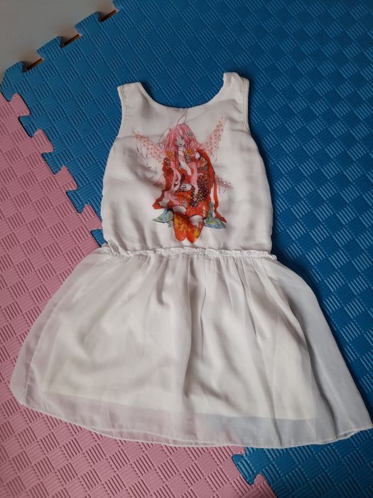 Много официални рокли 116