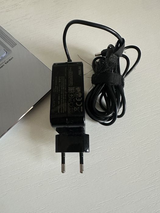 Vand ASUS ZenBook 14 UX431FL – i7