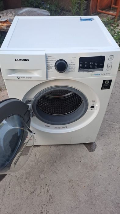 Продам стиральную машину