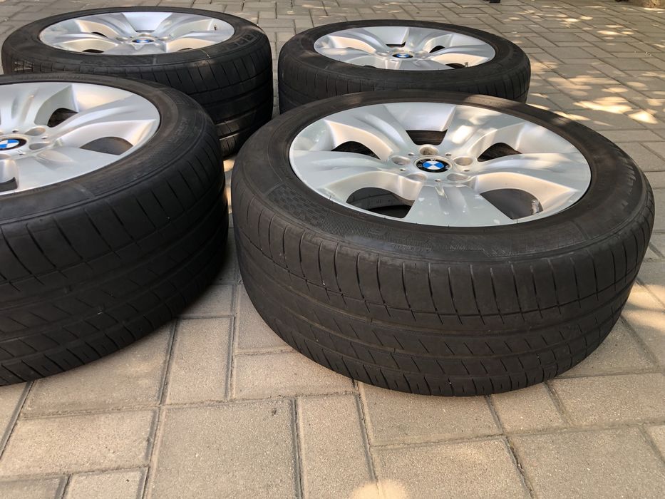 Продам резину с дисками r19
