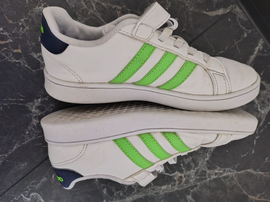 маратонки Adidas