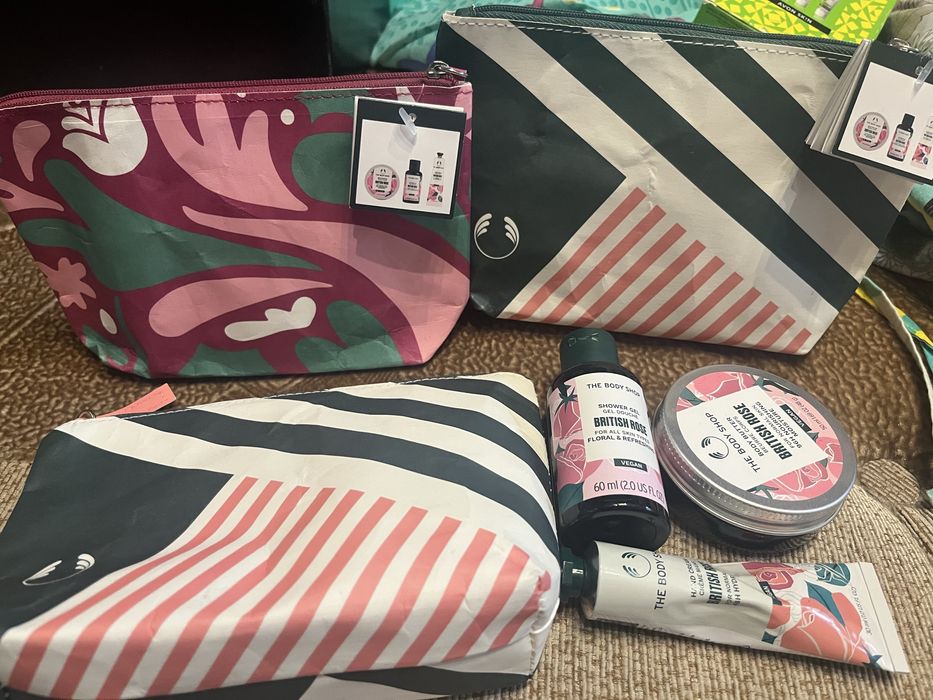Set ingrijire the body shop british rose