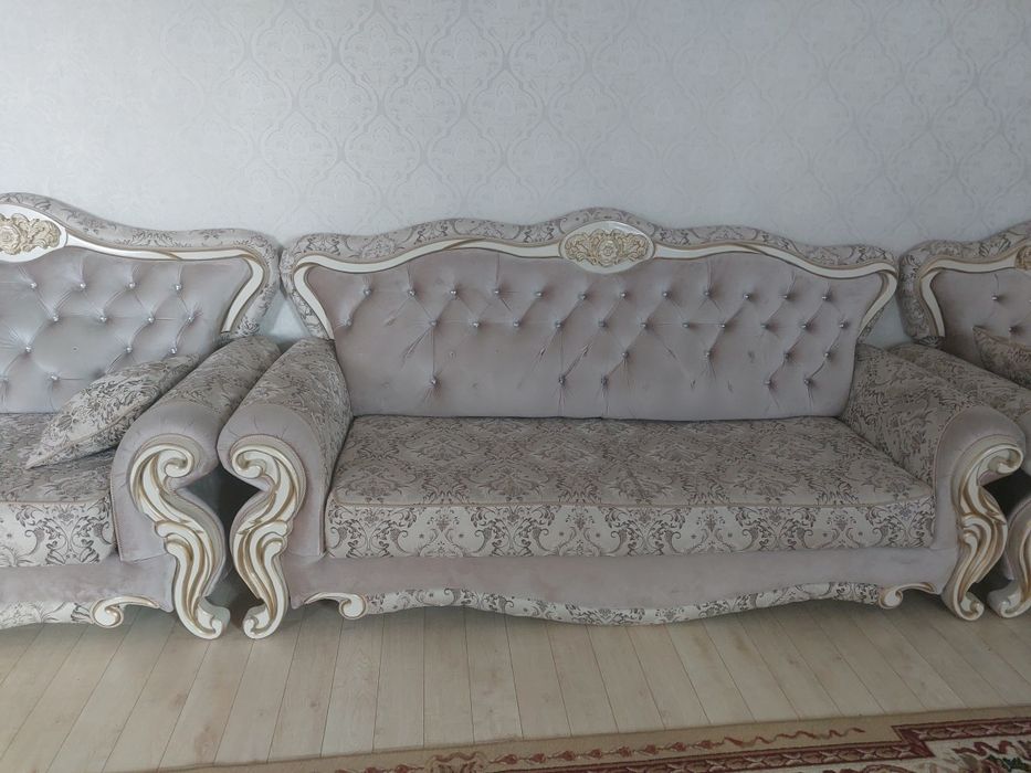 Продаётся диван комплект