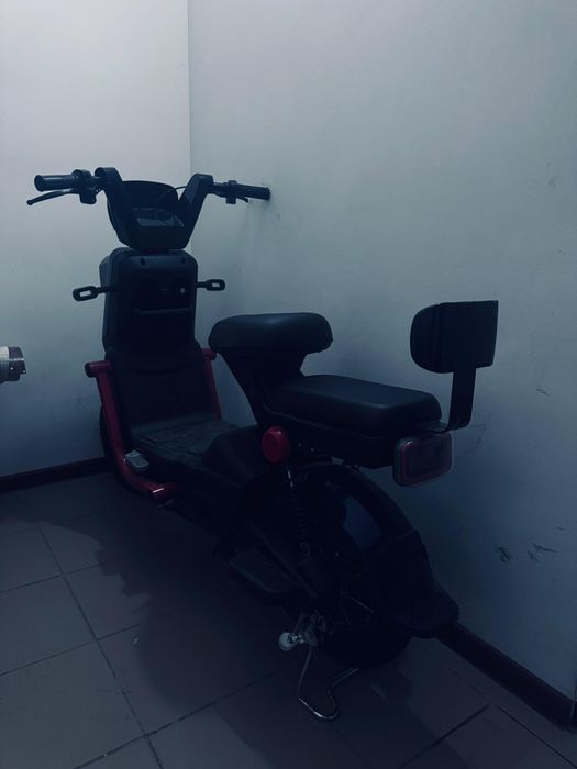 Продам електро скутер (TANK)