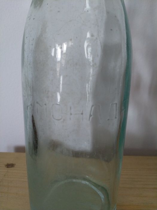 Бутилки , бутилка