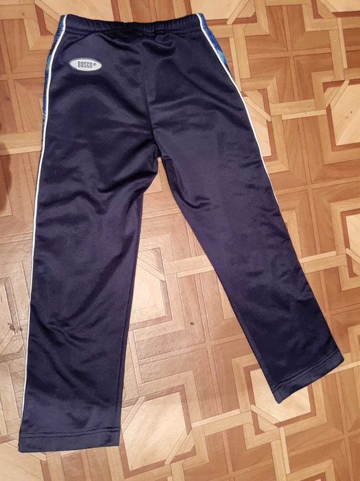 Продам детский спортивный костюм